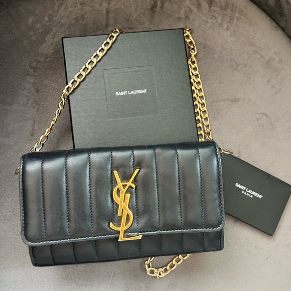 Saint Laurent Vicky Black Quilted Monogram Wallet - Picture 1 of 12